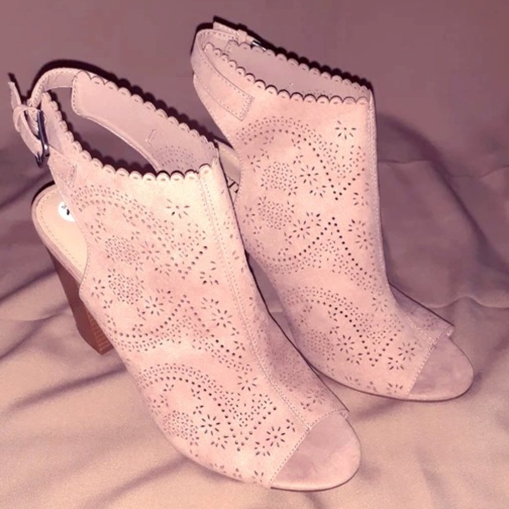 Berenice Heeled Sandals Size 11